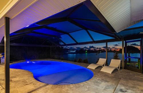 Eight Lakes House | Pelican Point Waterfront