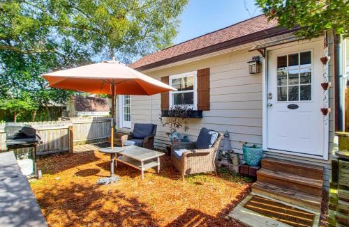 East Hill House | Pensacola Tiny House < 1 Mi to Bayview Park!