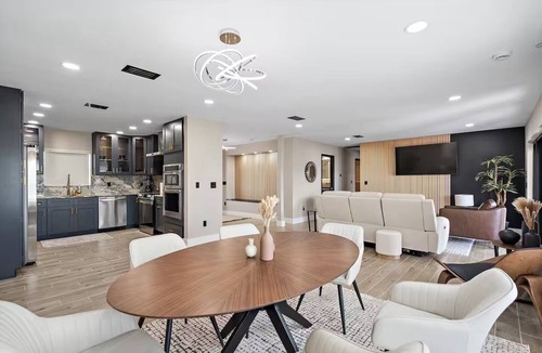 Clearwater House | Perfect 3-bedroom house with a Pool and Spa in serene Clearwater