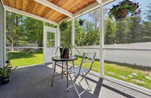 Waldwick House | Perfect 3-bedroom house 25-30 minutes from Metlife Stadium/World Cup