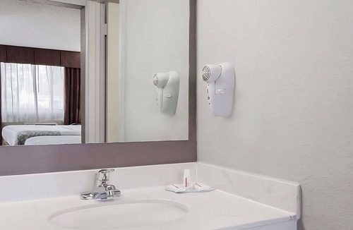St. Augustine Hotel | Perfect for a Family Trip! 2 Great Units Close to Ripley s Believe It Or Not