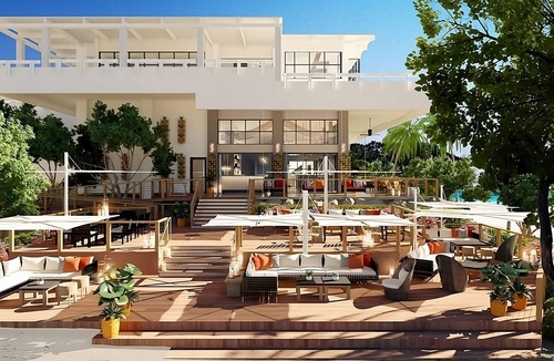 Rock Harbor Hotel | Perfect for Groups! 2 Pet-friendly Units, Onsite Pool, Beach Access!