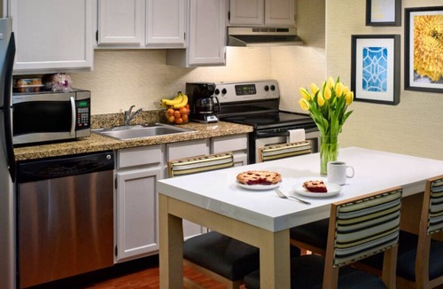 Somers Point House | Perfect for Groups! 2 Spacious Units w/ Kitchens, Free Breakfast, Outdoor Pool!