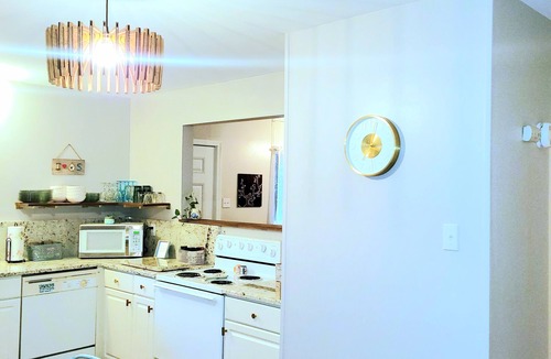 Ocean Springs House | PERFECT LOCATION family friendly, walk to beach, close to casinos