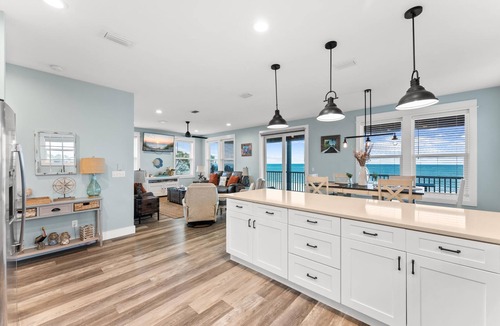 Indian Pass House | Pet Friendly Beach House - Seminole Wind
