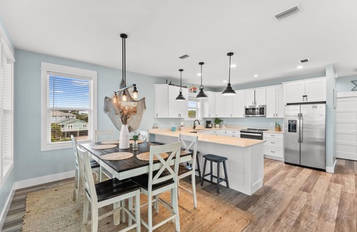 Indian Pass House | Pet Friendly Beach House - Seminole Wind