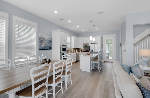 Dune Allen Beach House | *Pet Friendly | Community pool | Roof top deck | Steps to beach | Bike to shops, restaurants | Wi-Fi