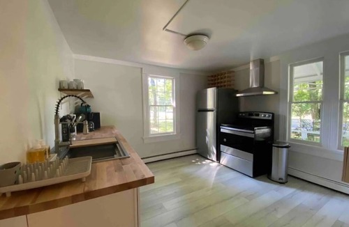Millbrook Cottage | Pet-friendly Cottage at Historic Millbrook Farm Estate