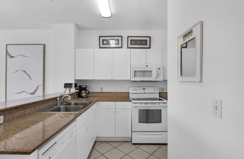 Frangista Beach Condo | Pet Friendly Gulf View Unit-Amenities-Beach Access