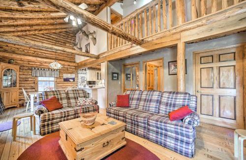 Maplecrest House | Pet-Friendly New York Cabin w/Hot Tub & Game Room