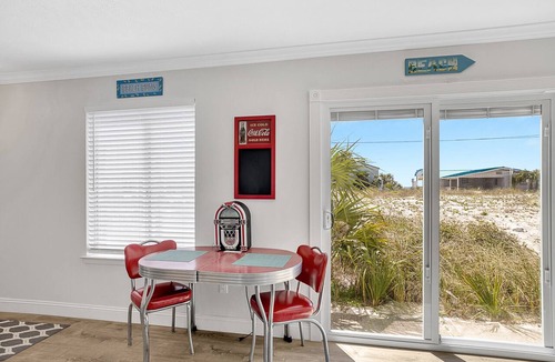 Lower Grand Lagoon Condo | Pet Friendly/2-minute walk to beach/Ground-Floor/FLPCB7