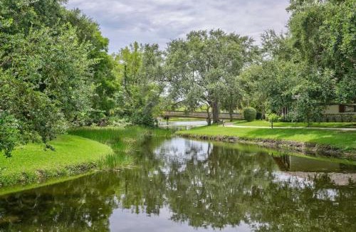 Palm Beach Gardens Apartment | Pet Friendly-Walk to PGA Resort