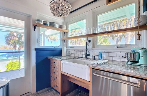 Crystal River House | Pet friendly water front home in the heart of Crystal River