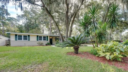 Savannah House | Pet-Friendly - Yard & Ping Pong - Boat Ramp Access