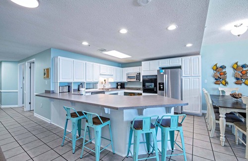 Orange Beach East Condo | Phoenix X 713 Your Orange Beach Retreat! Gulf Front next to the Flora Bama by Prickett Properties