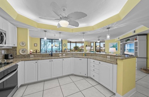 Sanibel Condo | Pine Cove#304 is a 3/2 beachfront Sanibel vacation rental condo