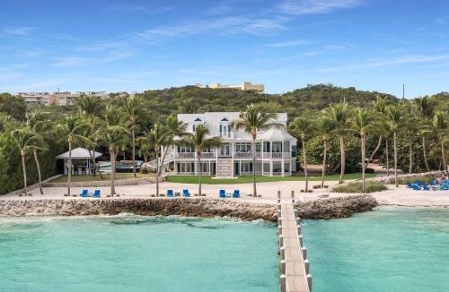 Islamorada House | Pineapple Beach