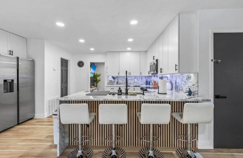 South Daytona House | Pineapple Palms-Daytona Beach