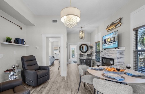 Historic District House | Place your bet on a WINNING Vacation Retreat - Peace River Pair-A-Dice - Roelens