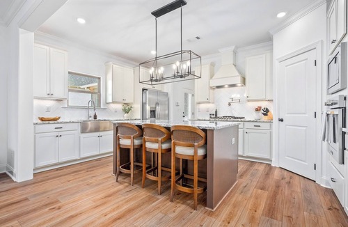 Auburn House | Plainsman Retreat-4min to AU, Gameroom,Pickleball+