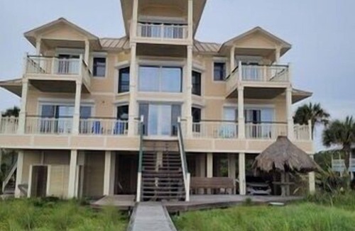 Magnolia Bluffs House | Plantation at St George Island Fl. Beautiful beach view from all bedrooms