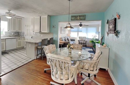Plaza Shores House | Plaza Cottage | One Block from the Beach and Close to all Activities!