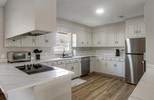Douglas House | Pond View, Fishing, BBQ, Fireplace, and More