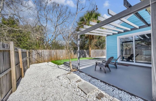 Dolphin's Cove House | Ponte Vedra Beach Retreat | Sleeps 8 | Pet Friendly | Putting Green | Near Golf & Beach SMV