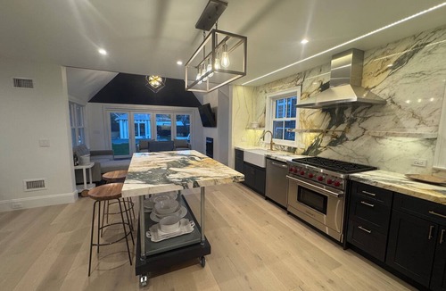 Sag Harbor House | Pool/5 min walk to Beach/Restaurants/Museums- Village House w/backyard