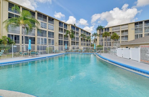 South Bradenton Condo | Pool Access! Monthly Bradenton Stay, 8 Mi to Beach