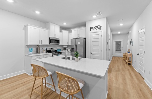 Gulf Breeze House | Pool Brand New Mins to Beaches Sleeps 11
