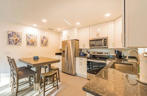 Fort Myers Beach House | Pool - Hot Tub - 🐾 Friendly 5BR Great Escape 5