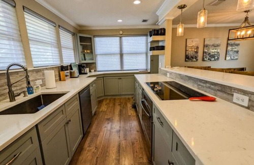 Jacksonville Beach House | Pool & Hot Tub Home w/Game Room! 1 Mile to Beach!