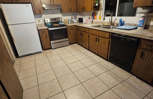 Dunnellon House | Pool house, 2-bedroom, 2 bath, next to Rainbow Springs, Dunnellon Fl