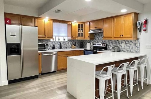 Deep Forest Village House | POOL House+Garage. Bring your Bikes! + 3Bed/2Bath