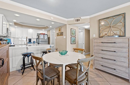 Gulf Lagoon Beach Condo | Pool Side Beach Front Condo with Murphy Bed! PW110