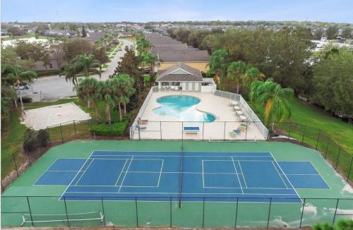 Four Corners House | Pool, spa & game room - near Disney & parks