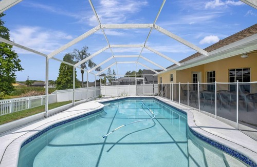 Boyette Springs House | Pool | Waterfront Lake | 12 PPL | Gorgeous