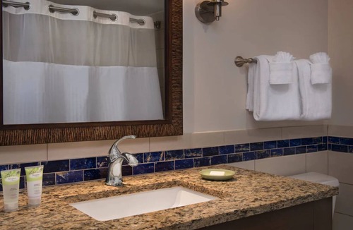 Marco Island Resort | Poolside - 2 Bedroom - Marriott's Crystal Shores - Full Resort Access