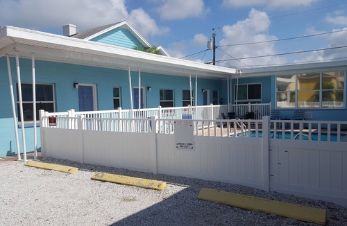Madeira Beach Apartment | Poolside Cozy Corner Condo-Steps to Maderia Beach