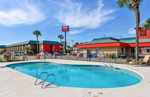 Lake Park Apartment | Premium King Bed|Lake Park GA