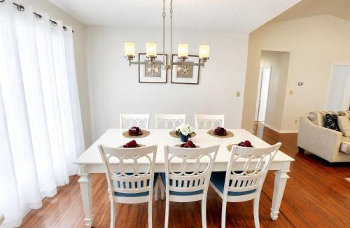 Indian Wells House | Premium Pool Villa Centrally Located near Disney