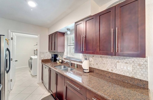 Sarasota Springs House | Prescott Pearl 3BR/3BA Sarasota Entire Home