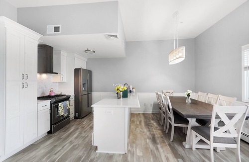 Ortley Beach Condo | Prime location beach stay! Fully updated, just steps to all you need! Sleeps 10+