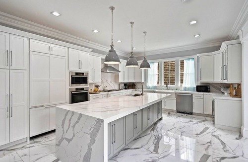 Noyack House | Pristine estate sited on 4 acres of land, 1,700 SF pool pavilion with.