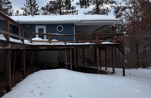 Lewiston House | Private 2 bedroom house in Lewiston with plenty of space to relax and unwind.