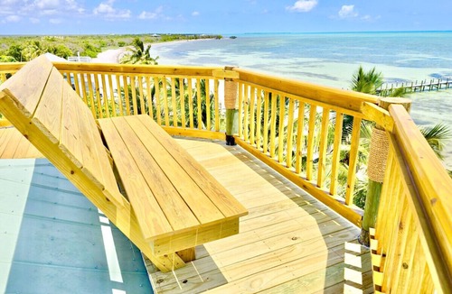Sugarloaf Key House | Private and Exclusive Beach Getaway
