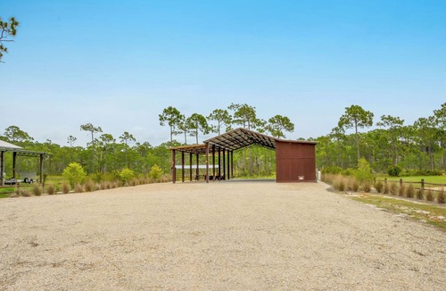 Port St. Joe RV Rental | ☀️ Private Bath - Pet Friendly - Outdoor Kitchen - Treasure Bay 🌴
