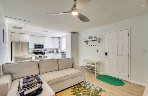 Ruskin House | Private Beach: 'Hidden Shack By the Bay' in Ruskin