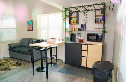 West Little Havana Condo | Private Entrance 1bedroom Suite!